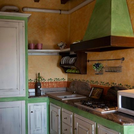 Casa Vacanze Le Tre Casette Амеля Екстериор снимка